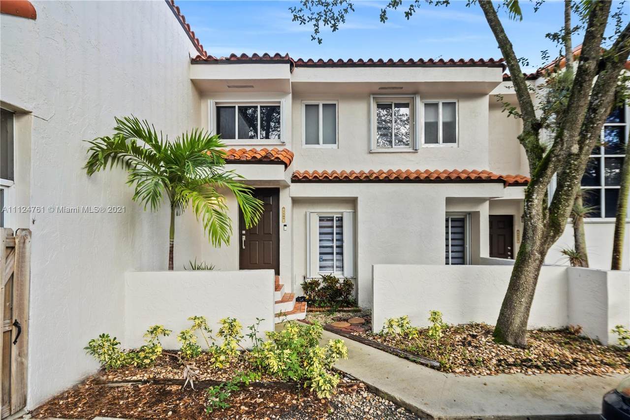 7509 109th Ct - Photo 1