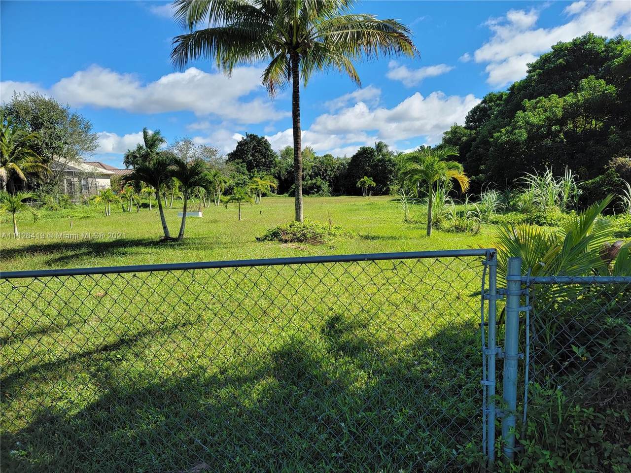 2260 118th Ave - Photo 1
