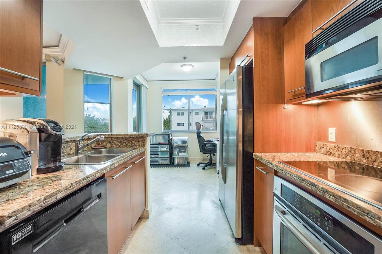 110 Washington Ave - Photo 1