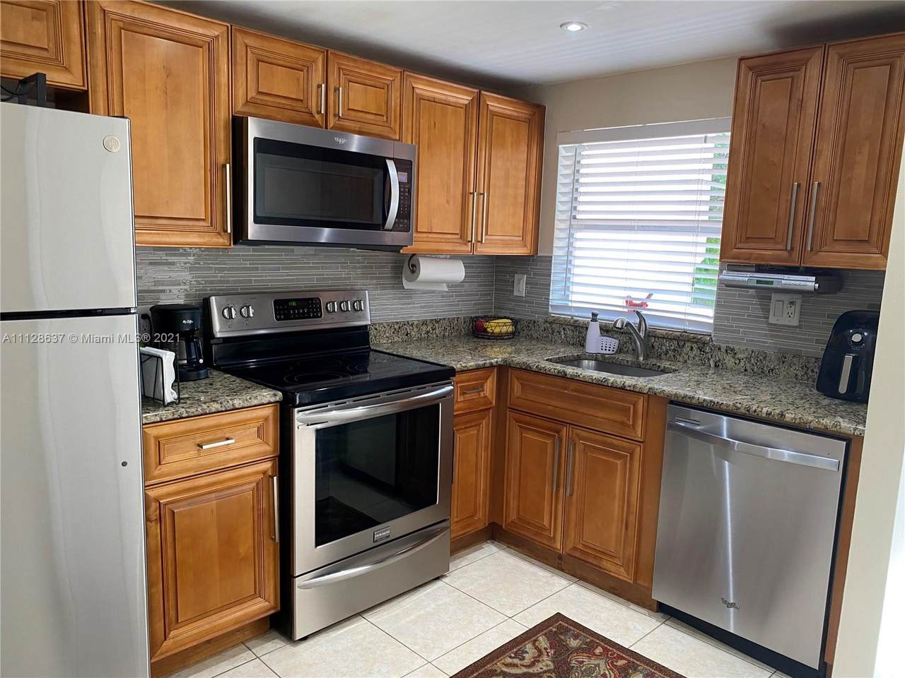 9621 Sunrise Lakes Blvd - Photo 1