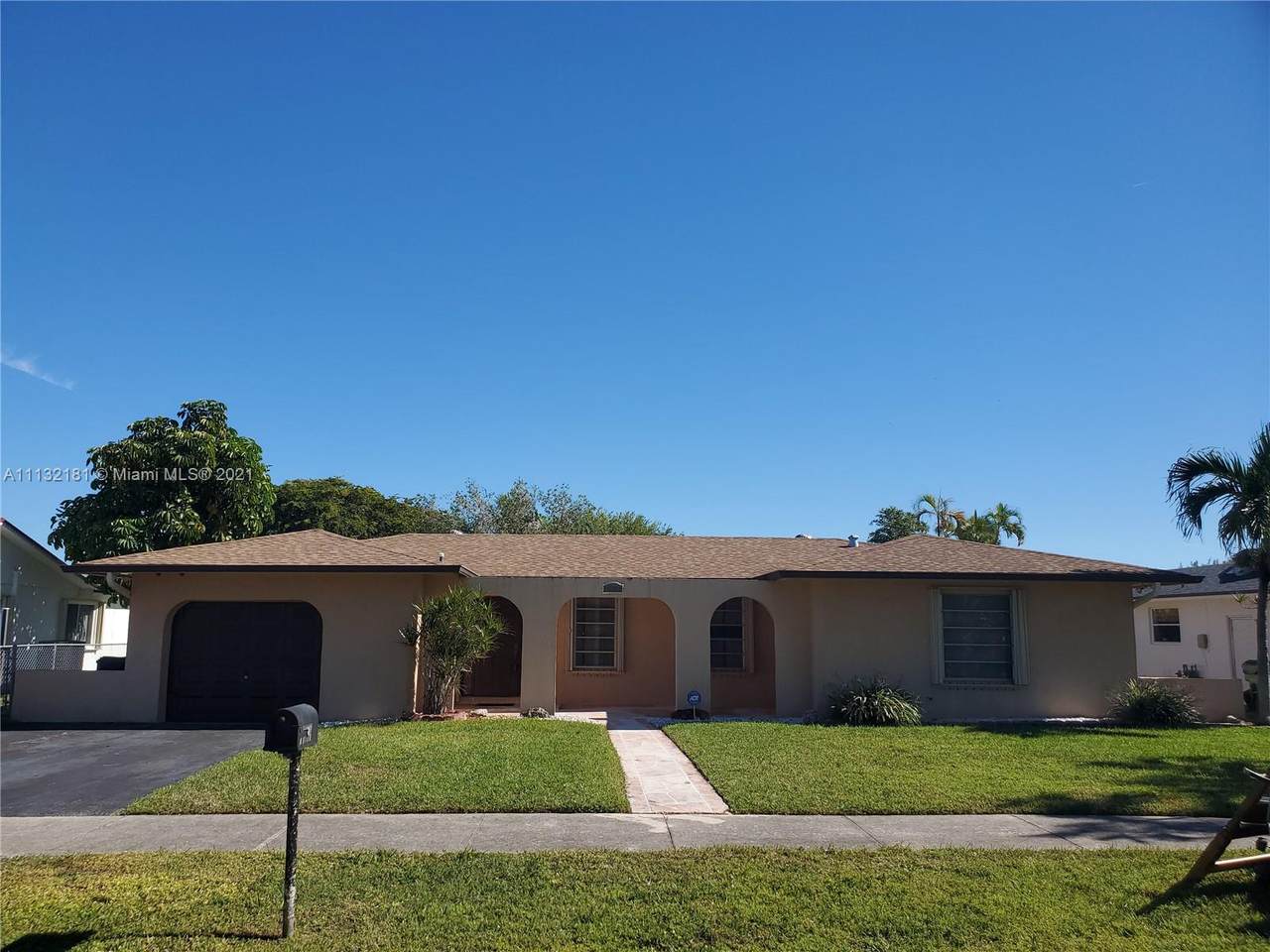 20605 82nd Ct - Photo 1