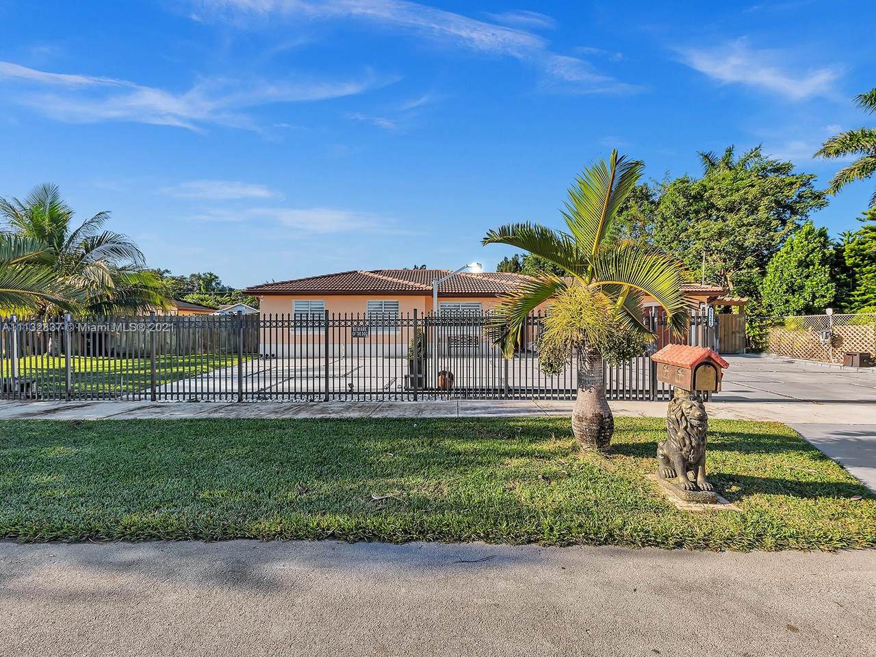 22262 123rd Dr - Photo 1