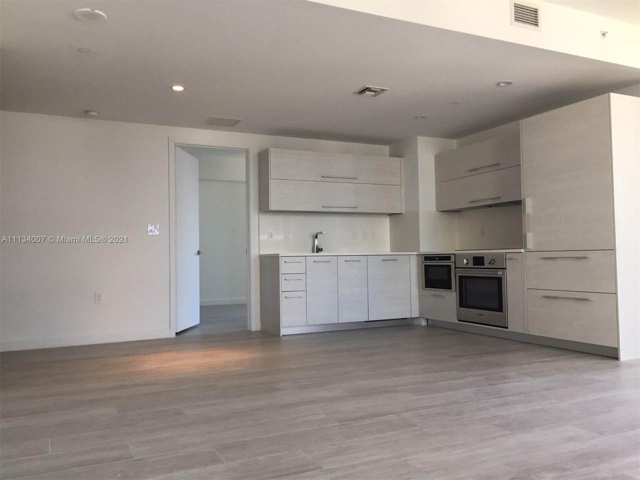 45 9th St - Photo 1