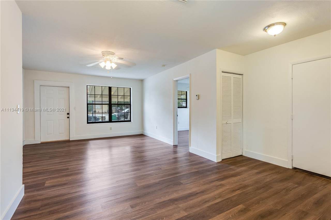 6161 42nd Ct - Photo 1