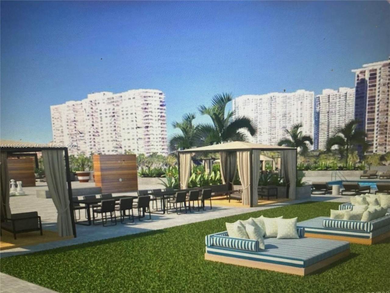 18061 Biscayne Blvd - Photo 1