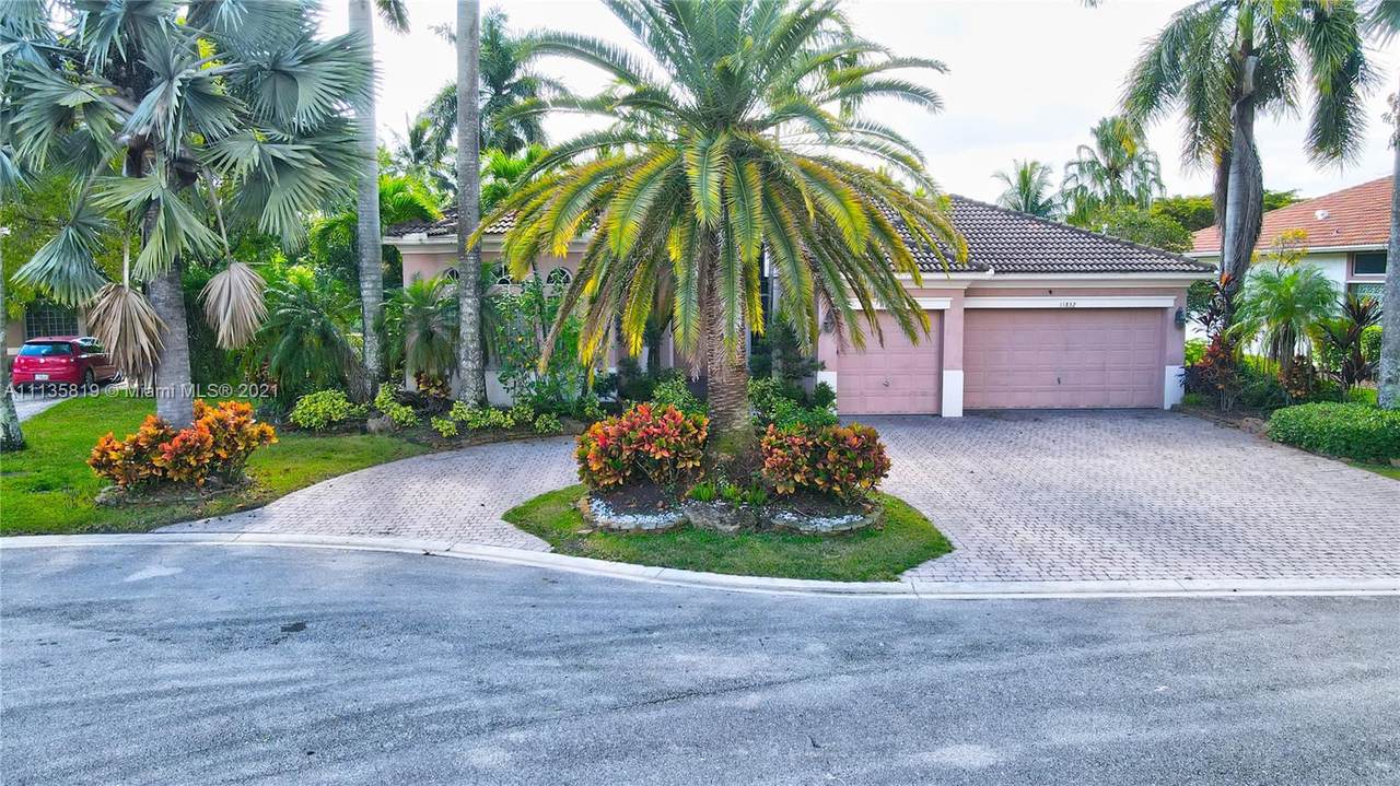 11832 11th Ct - Photo 1