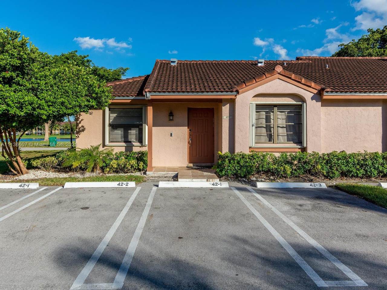 6552 172nd Ln - Photo 1