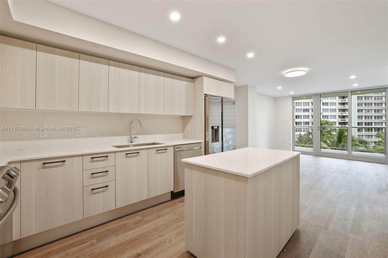 1504 Bay Rd - Photo 1