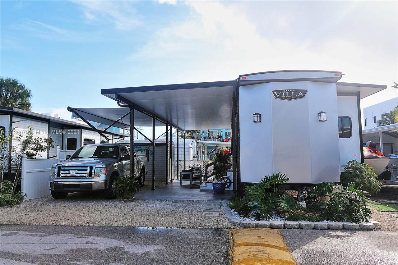 325 Calusa St #60 - Photo 1
