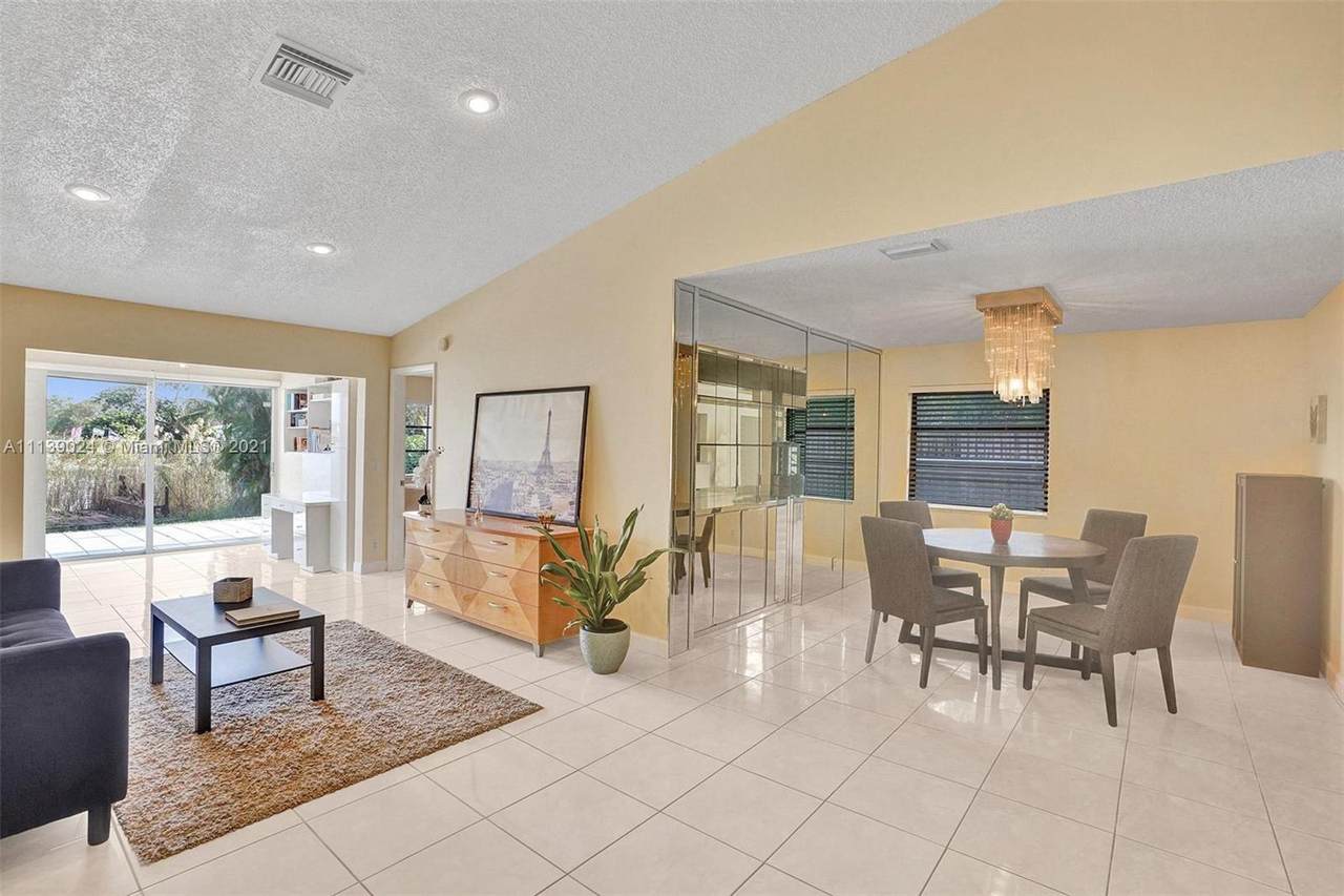 5824 Park Rd - Photo 1