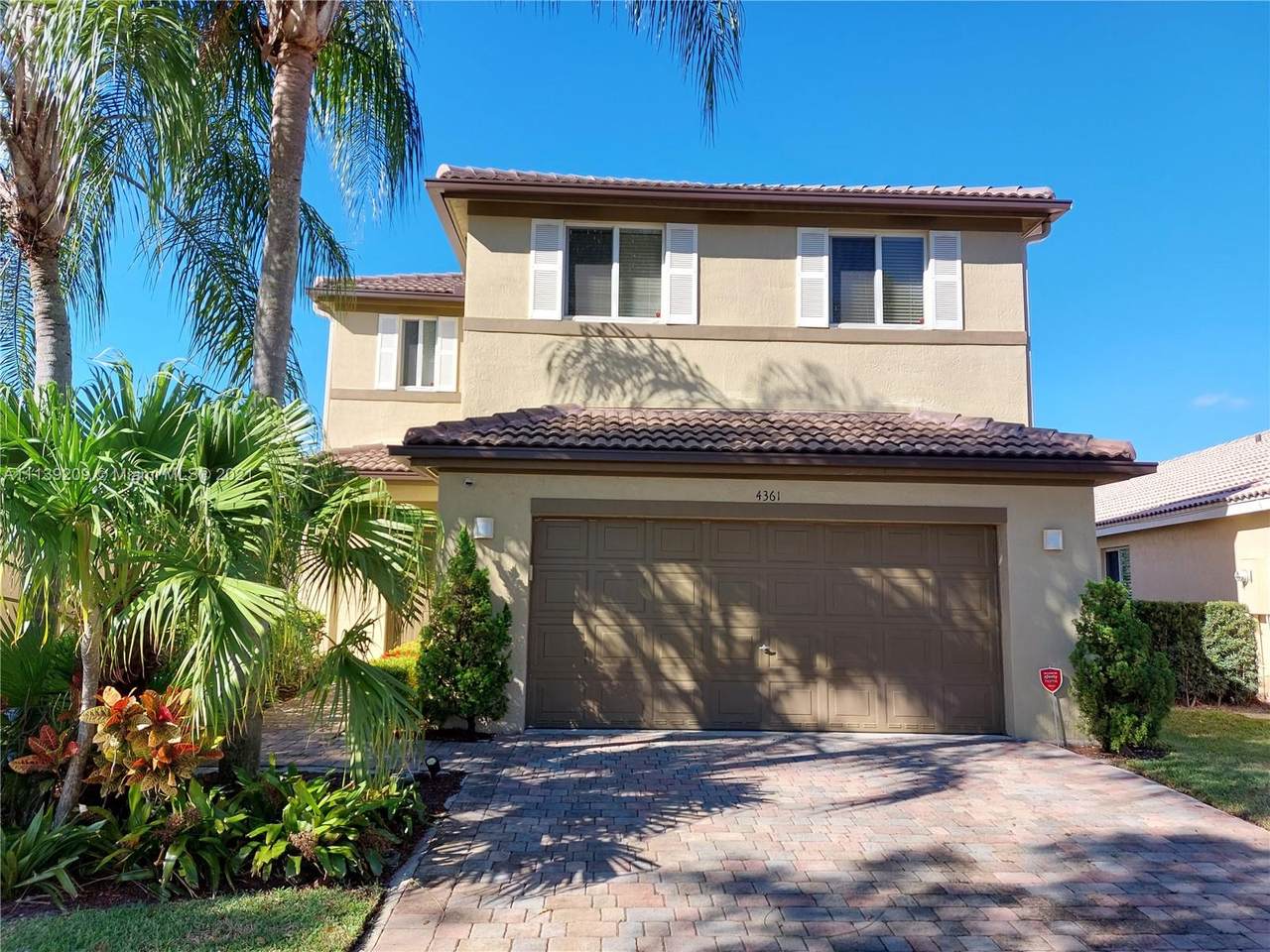 4361 Pine Ridge Ct - Photo 1