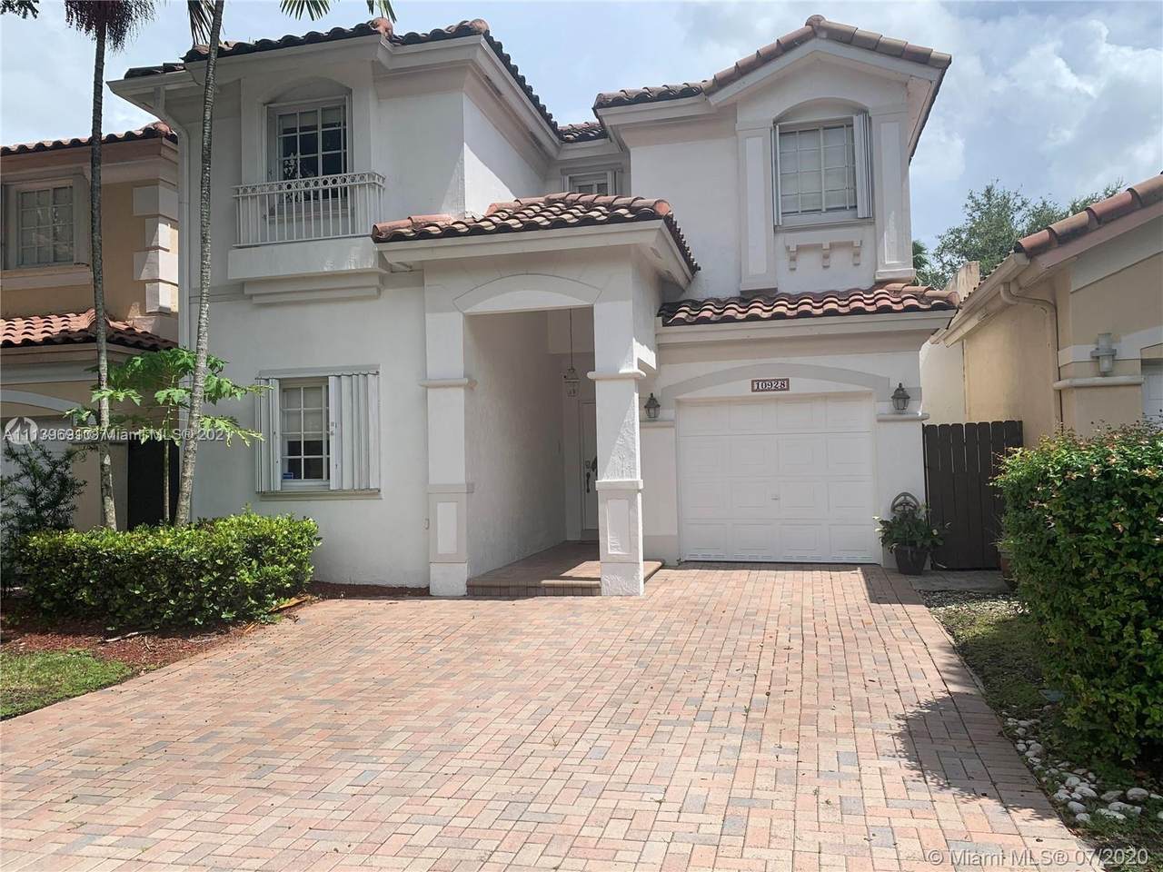 10928 69th St - Photo 1
