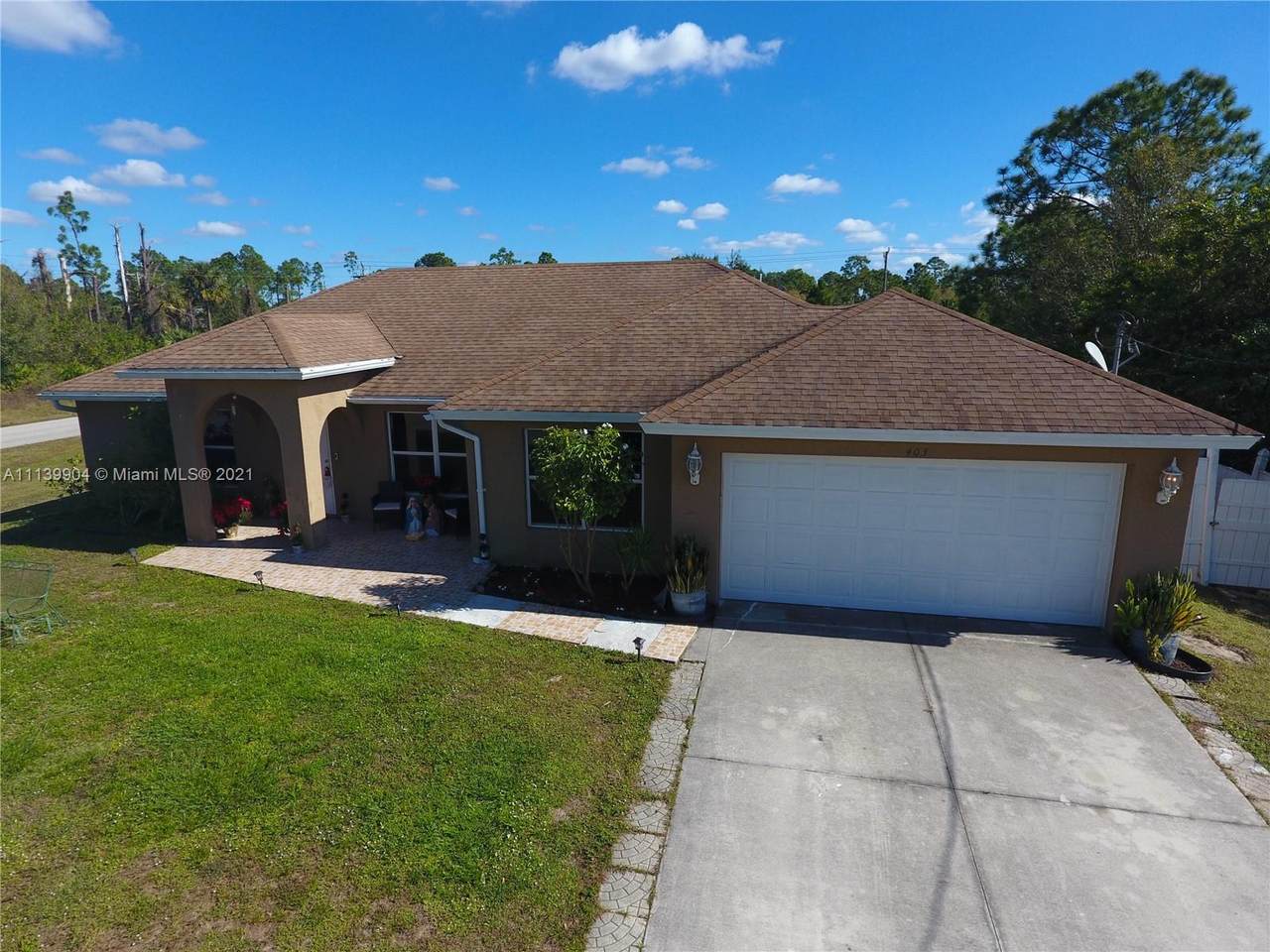 403 Lovers Ave S - Photo 1
