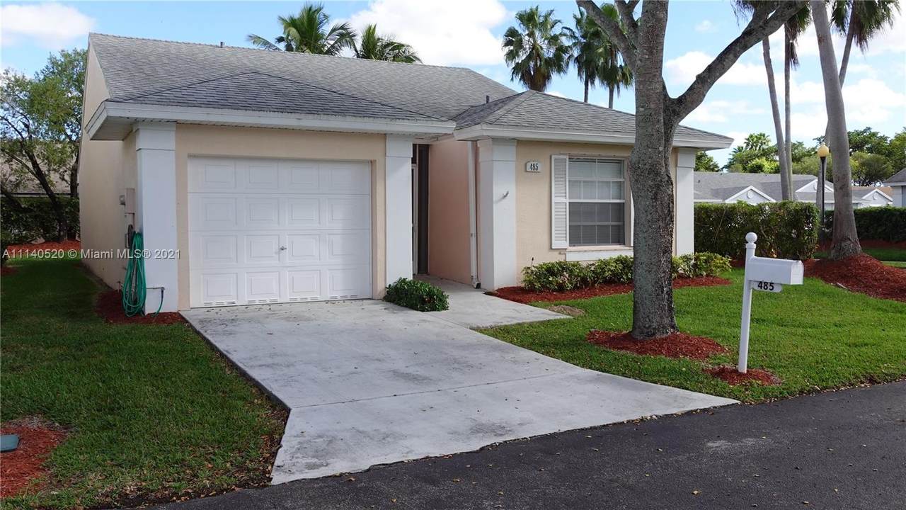 485 21st Ln - Photo 1