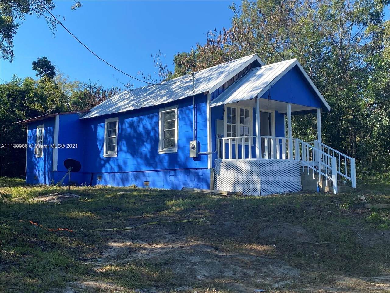 4127 Herring Avenue - Photo 1