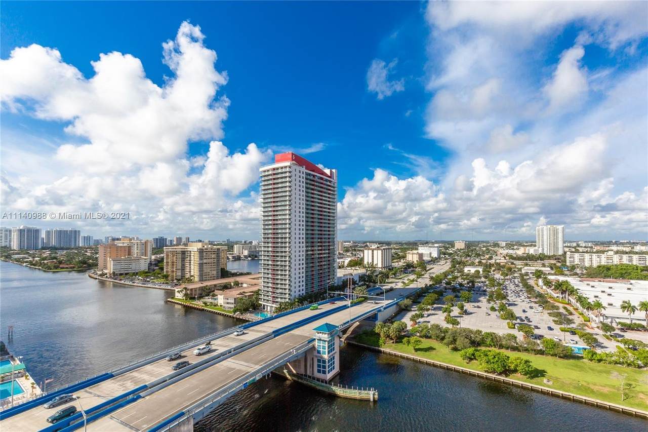 4010 Ocean Dr - Photo 1