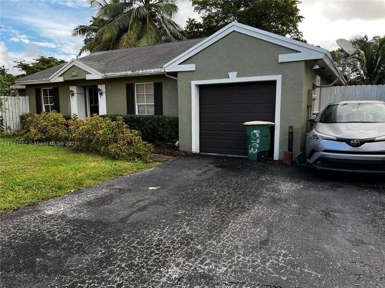 5903 Woodland Point Pl - Photo 1