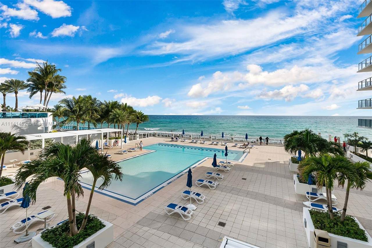 2751 Ocean Dr - Photo 1