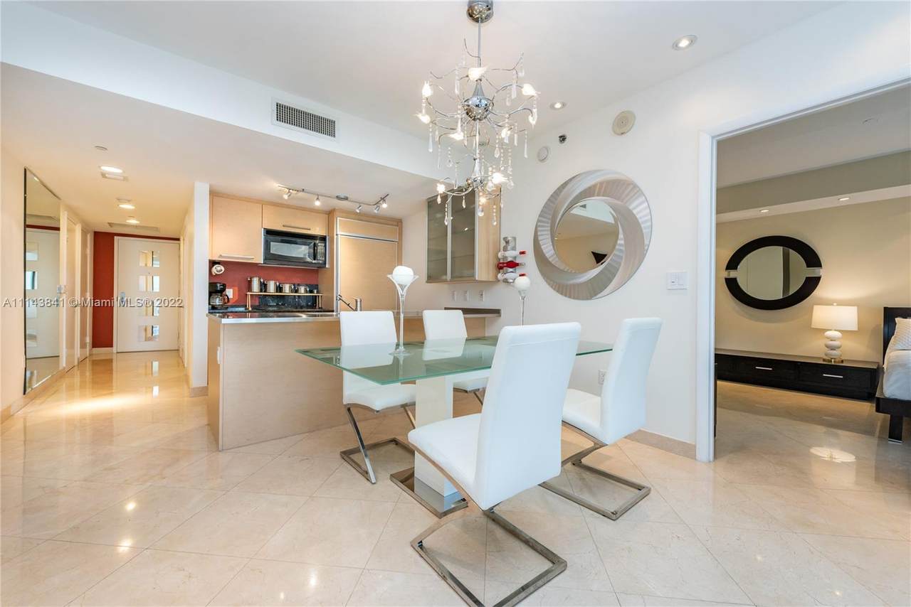 1850 Ocean Dr - Photo 1
