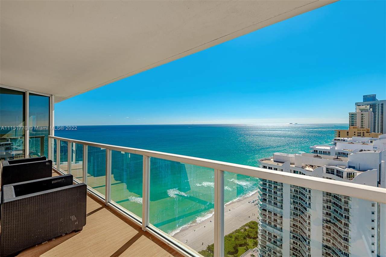 16699 Collins Ave - Photo 1