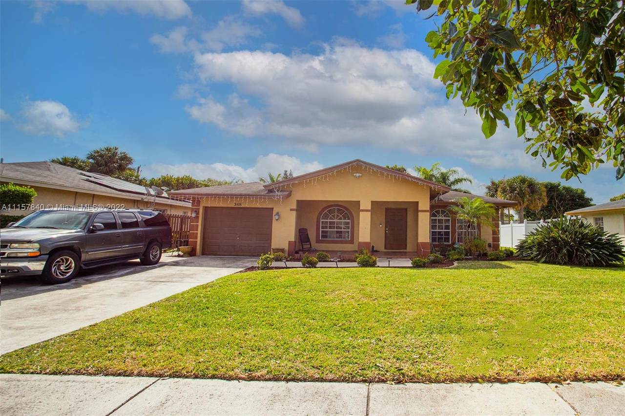 348 16th Pl - Photo 1