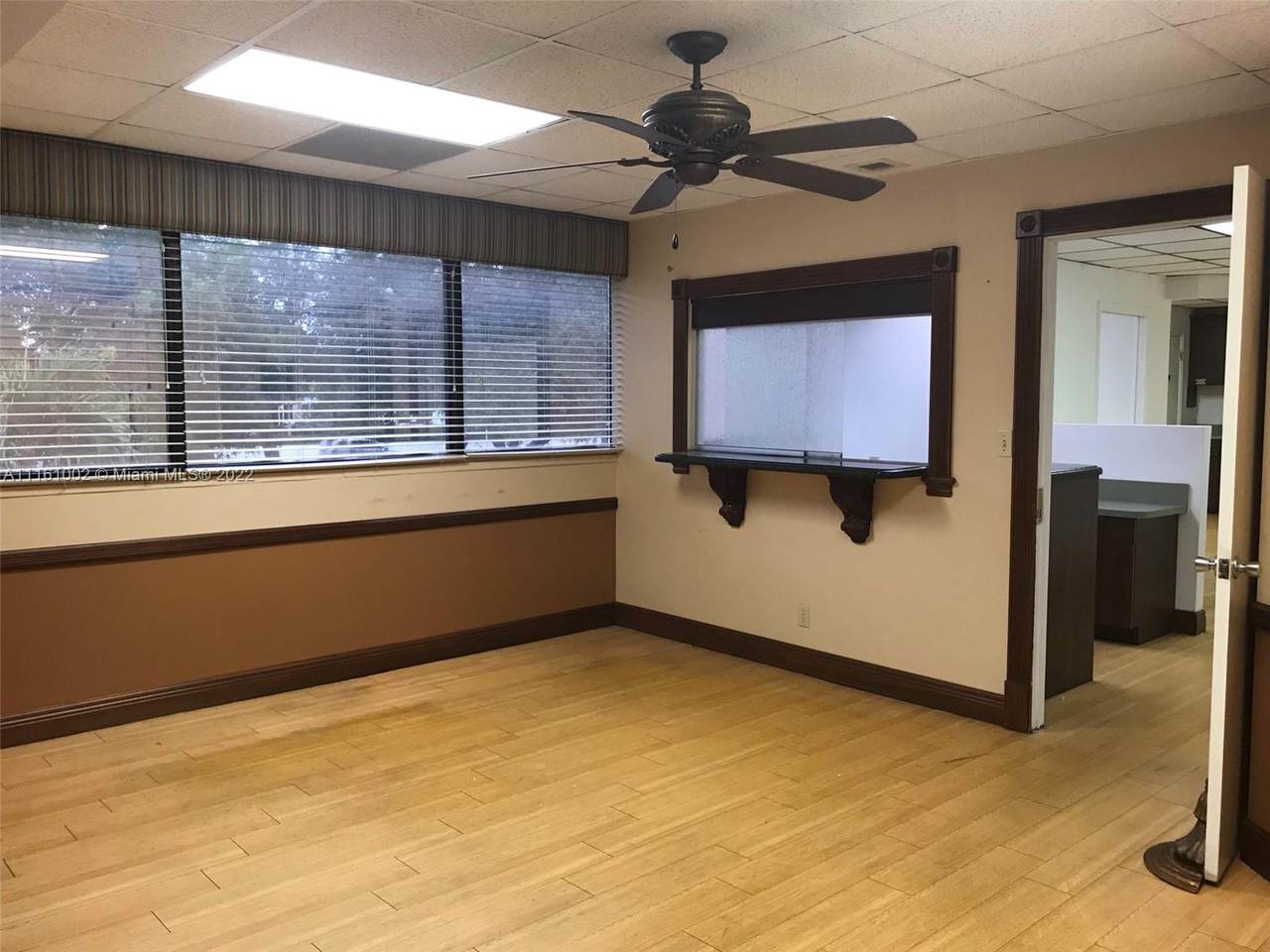 1801 University Dr - Photo 1