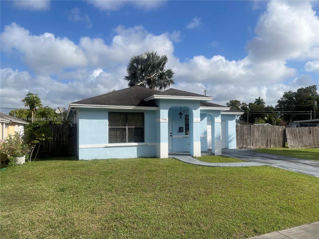 337 14th St - Photo 1