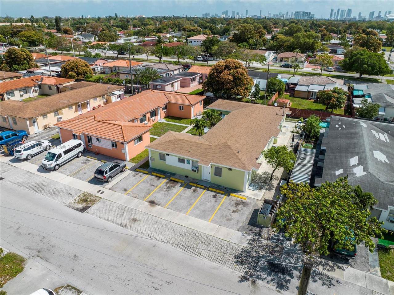 921 36th Ave - Photo 1