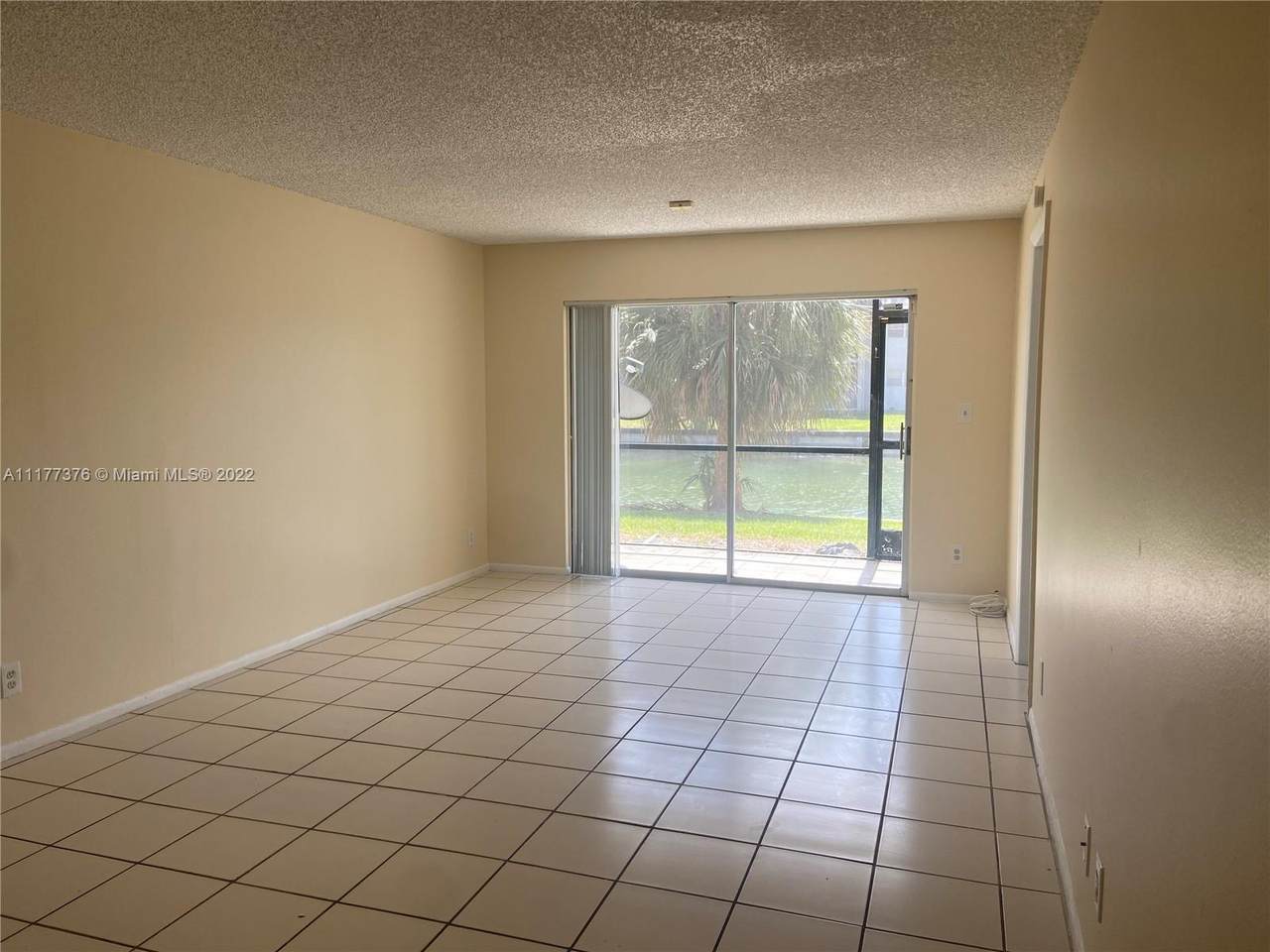 8040 Colony Cir N - Photo 1