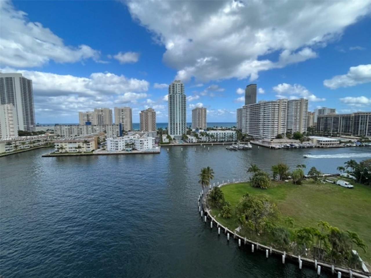 137 Golden Isles Dr - Photo 1