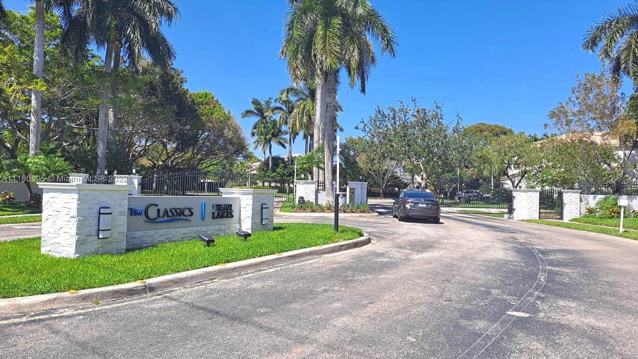 2072 Chagall Cir - Photo 1