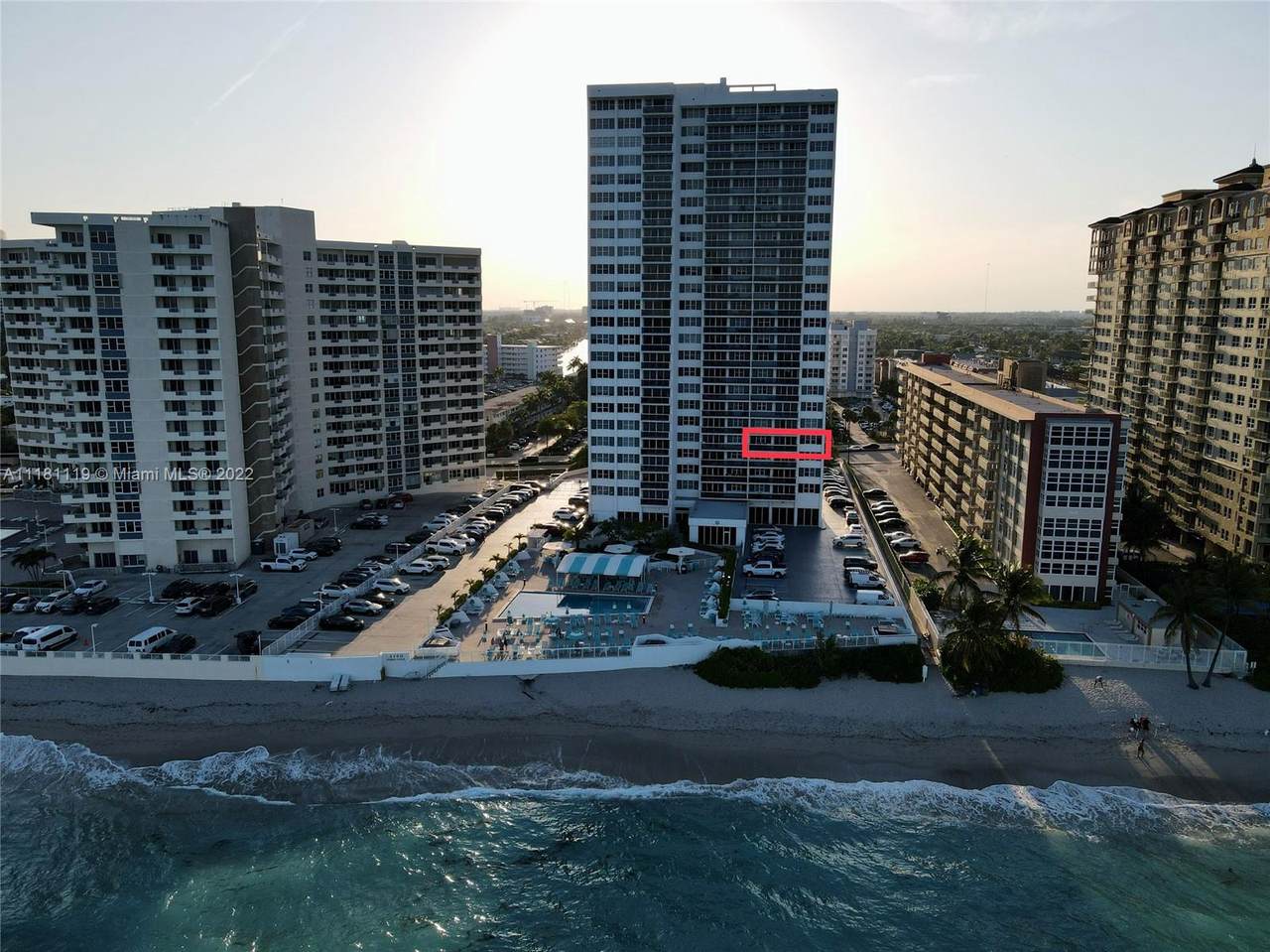 3140 Ocean Dr - Photo 1