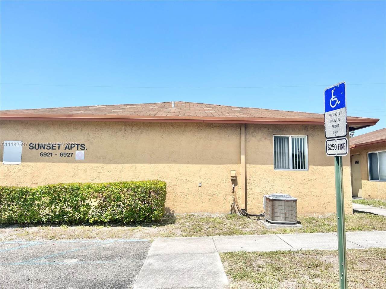 6921 Pembroke Rd - Photo 1