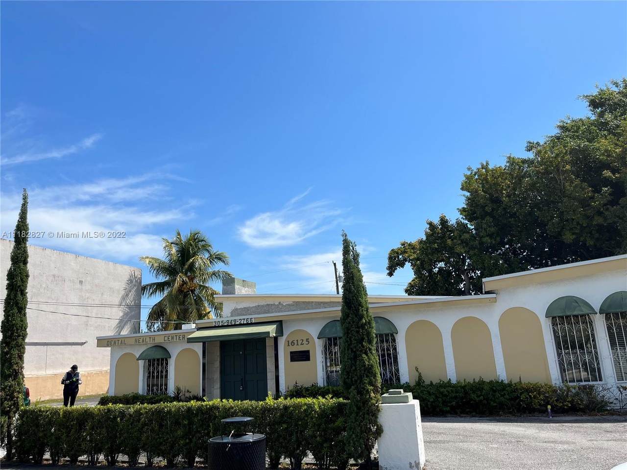 16125 18th Ave - Photo 1