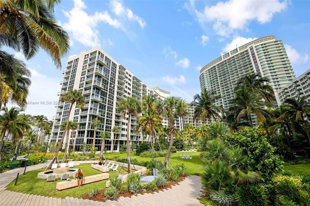 1500 Bay Rd - Photo 1