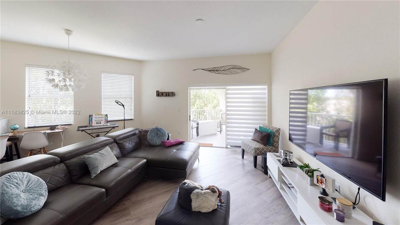 11605 89 Street - Photo 1