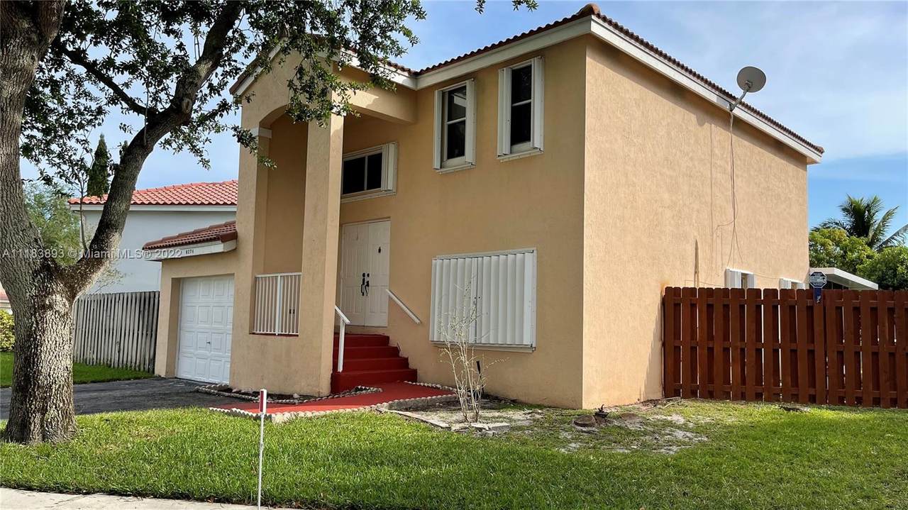 8274 42nd Ct - Photo 1