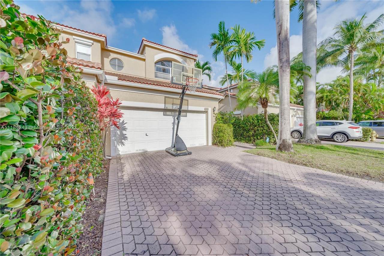 21024 34th Ct - Photo 1