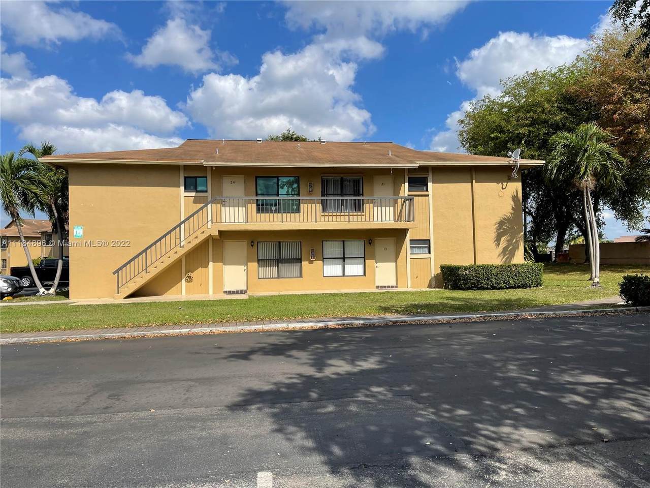 2605 67th Pl - Photo 1