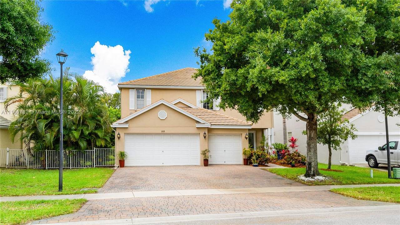 268 Kensington Way - Photo 1