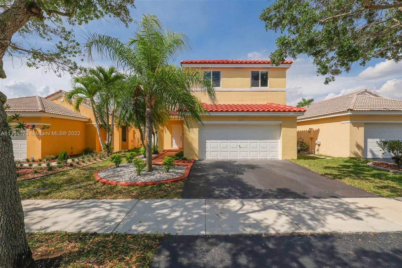 1588 Salerno Cir - Photo 1