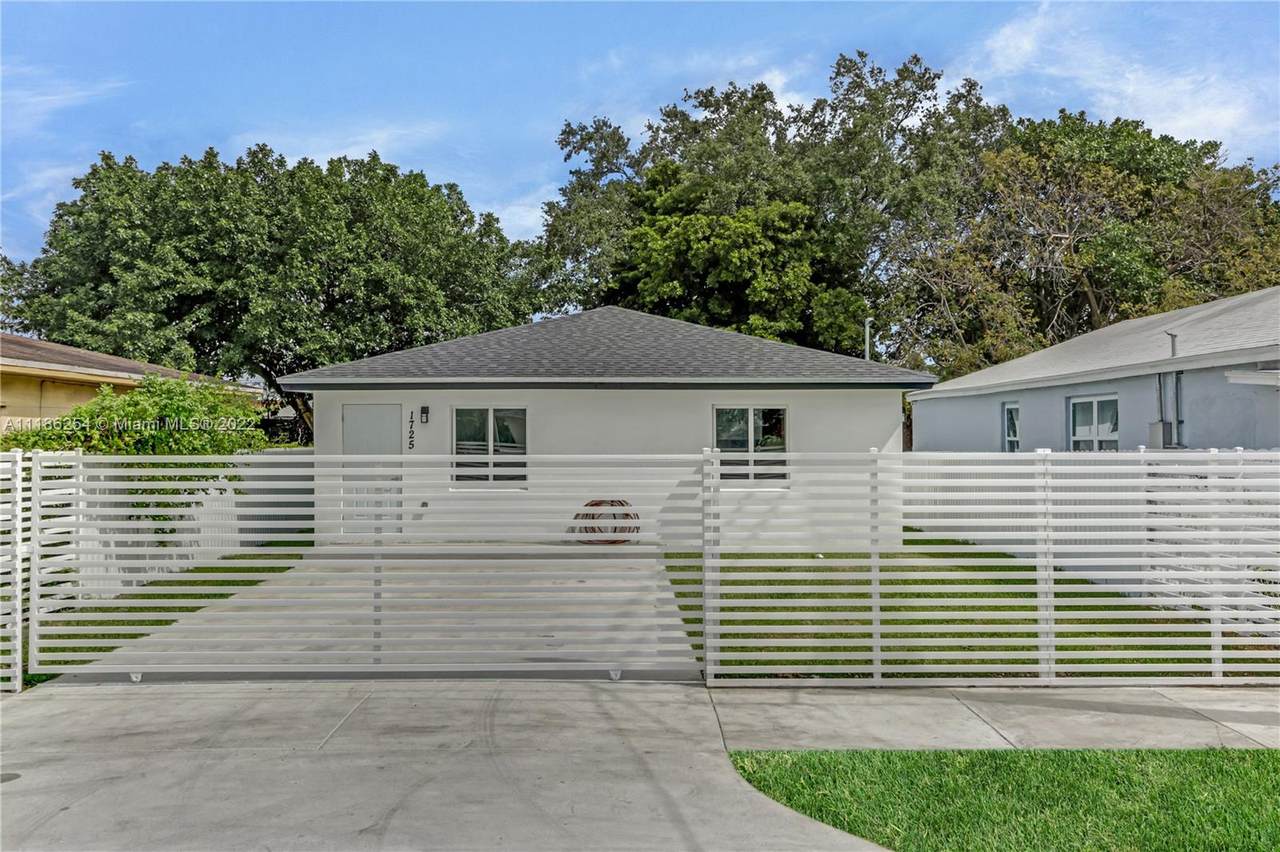 1725 69th St - Photo 1
