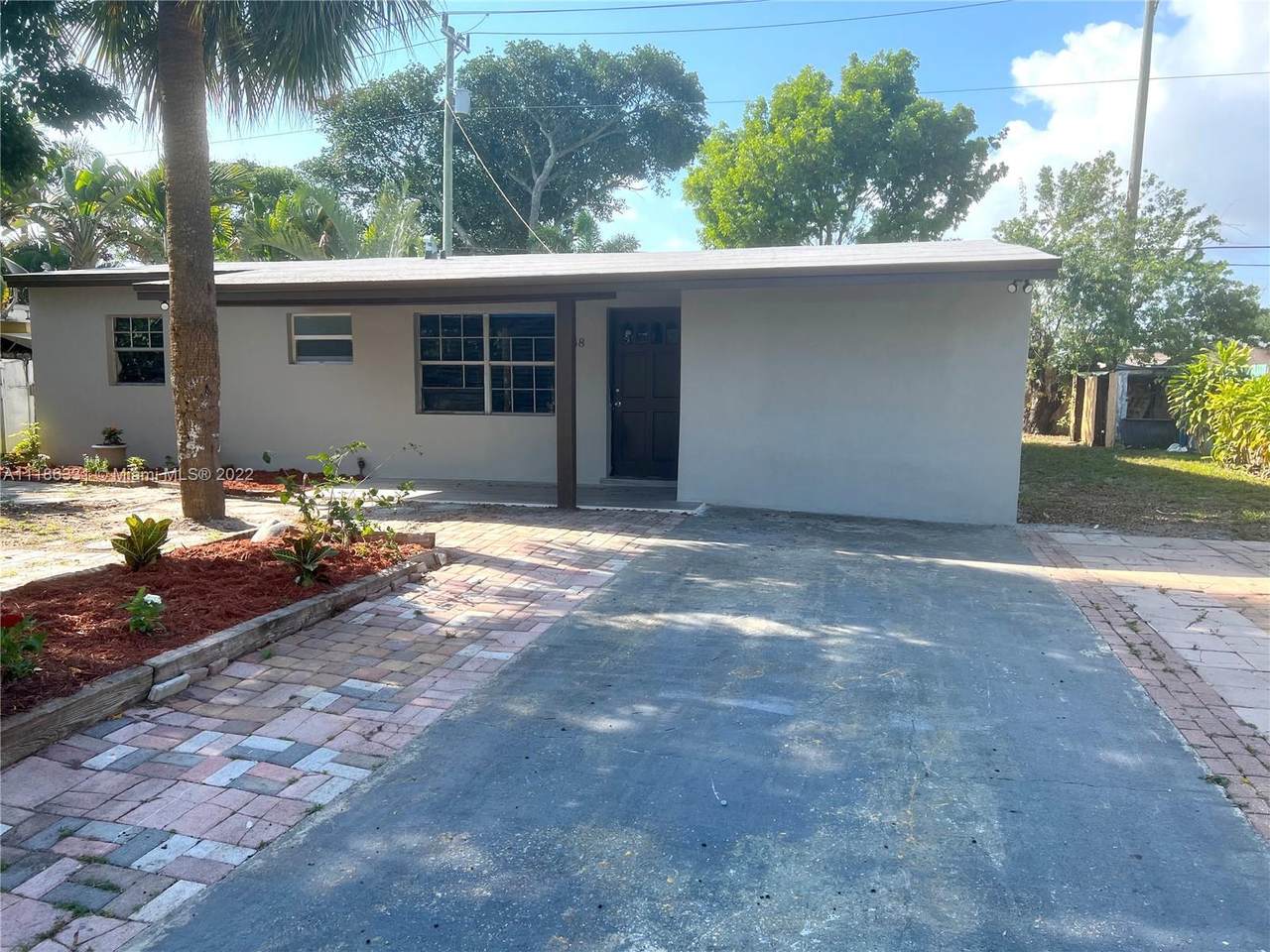 1448 25th Ct - Photo 1