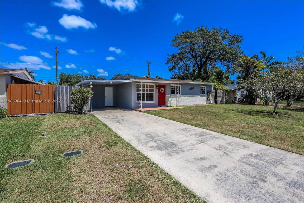 5631 Simms St - Photo 1