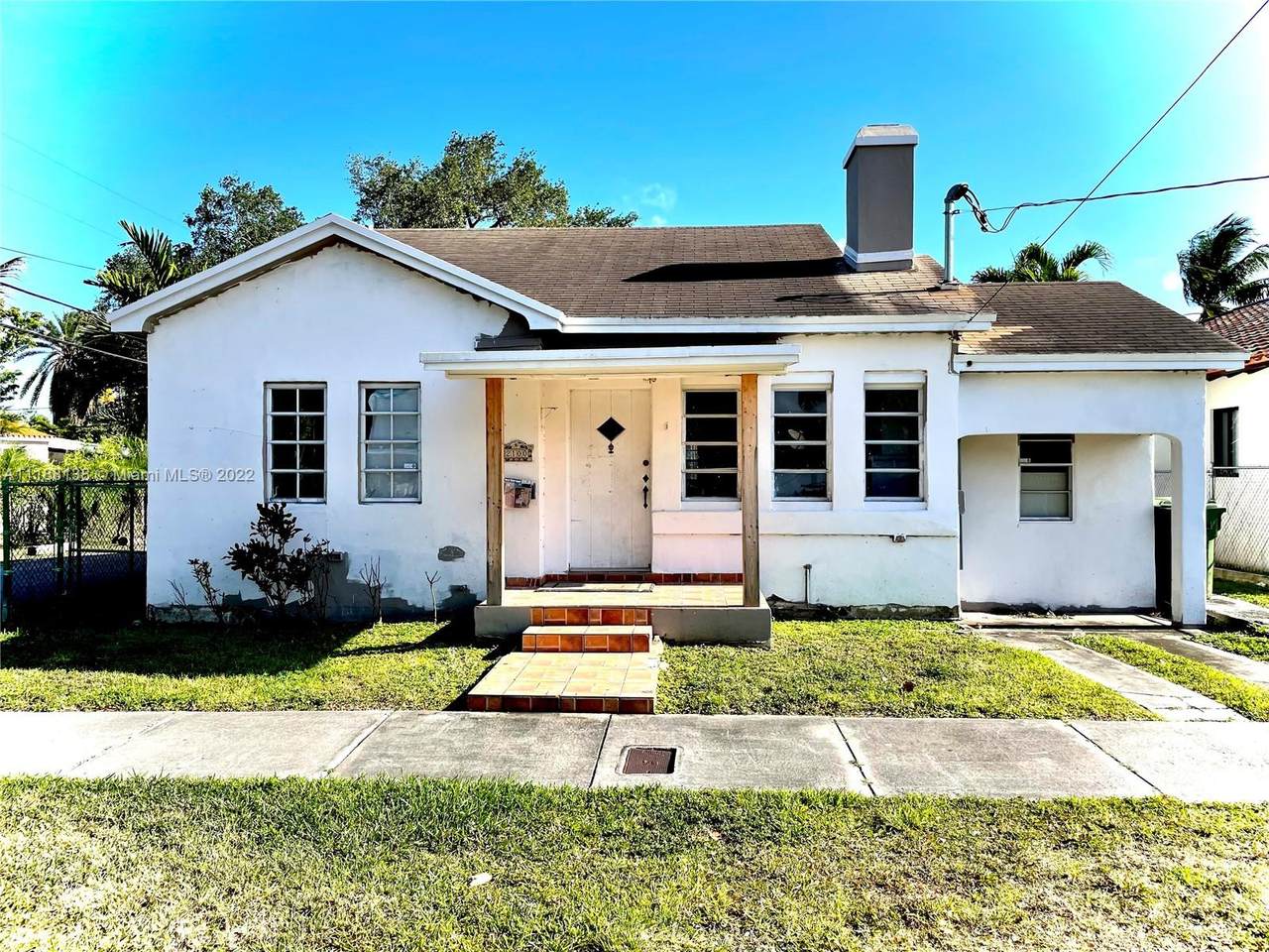 2100 25th St - Photo 1