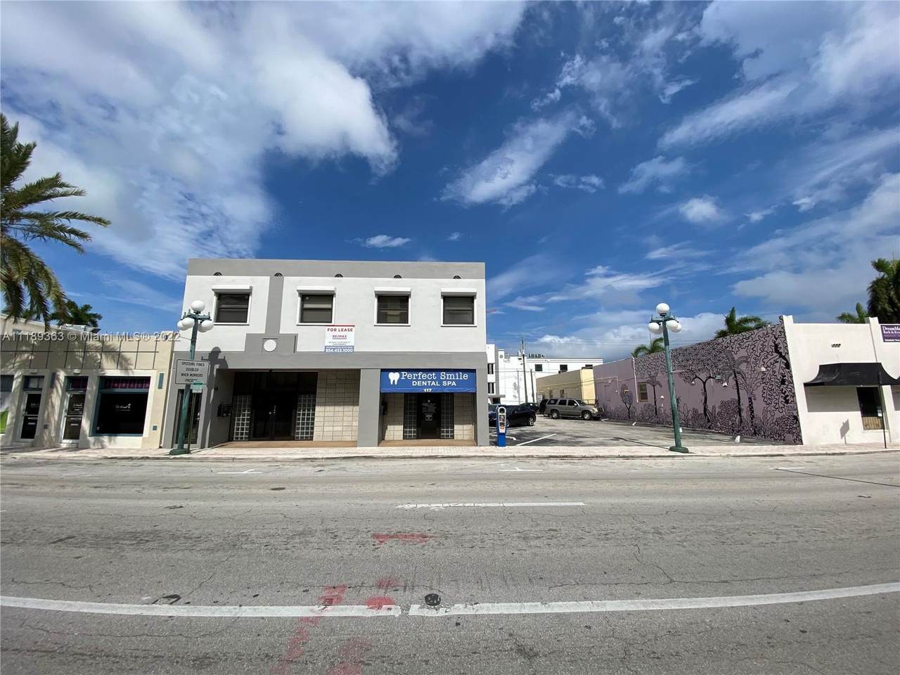 115 21st Ave - Photo 1