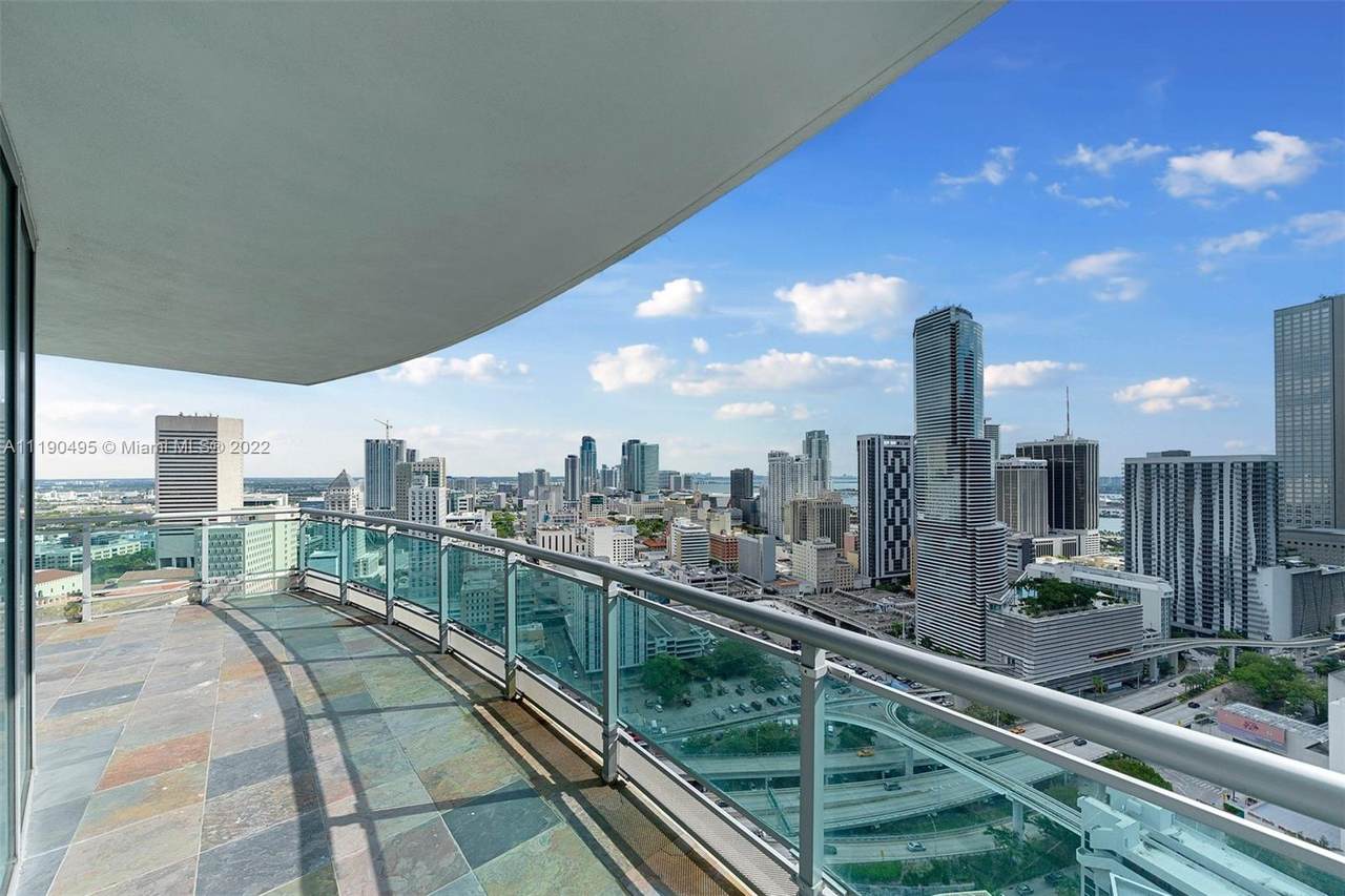 350 Miami Ave - Photo 1