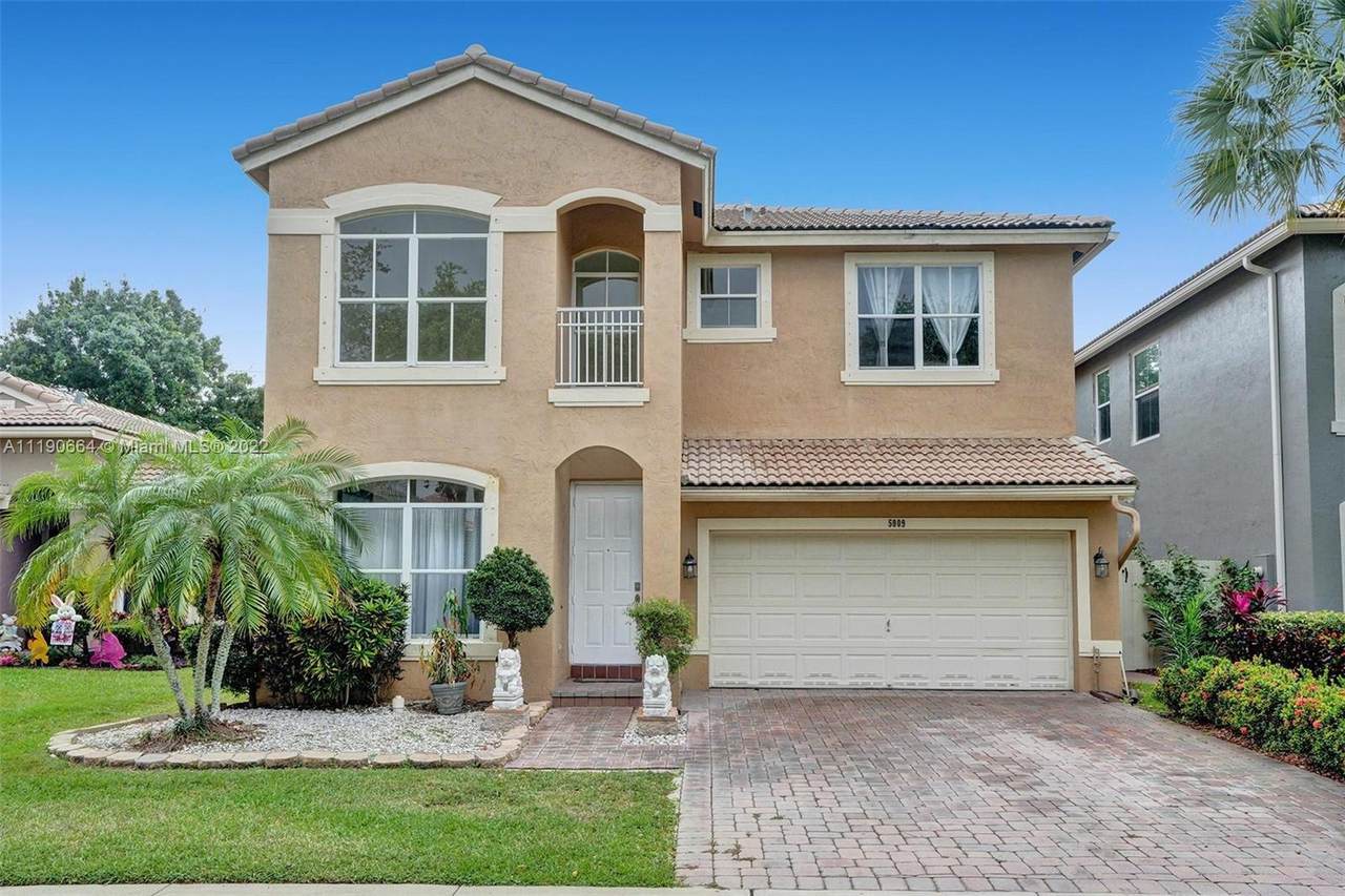 5009 Sancerre Cir - Photo 1