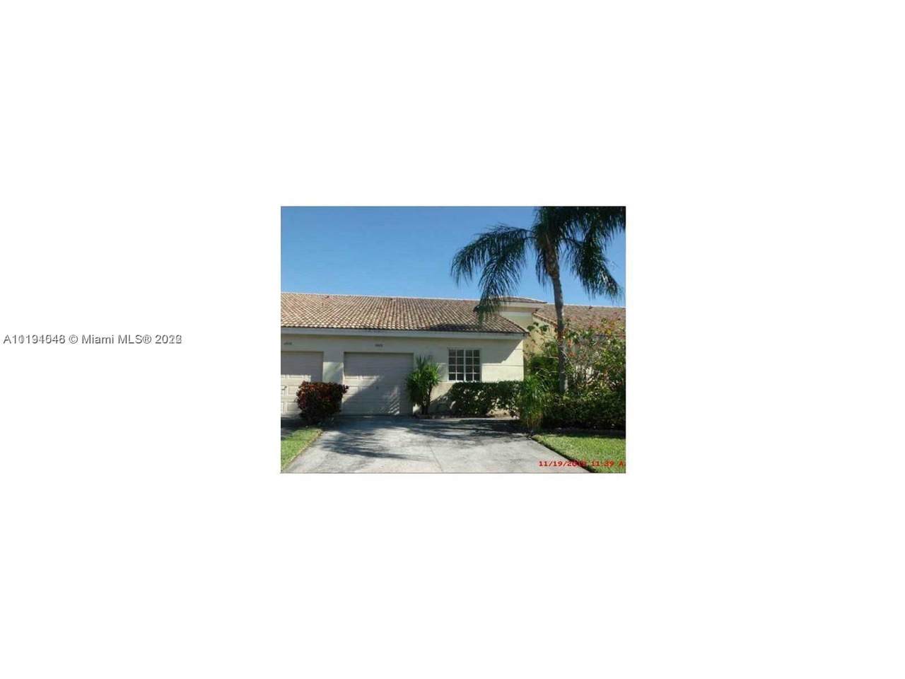 4982 32nd Ter - Photo 1