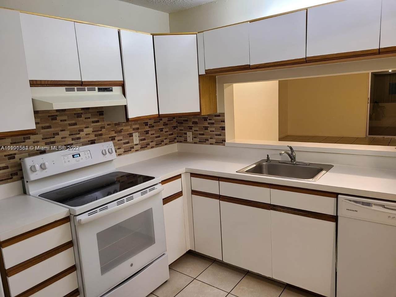 3100 42nd Ave - Photo 1